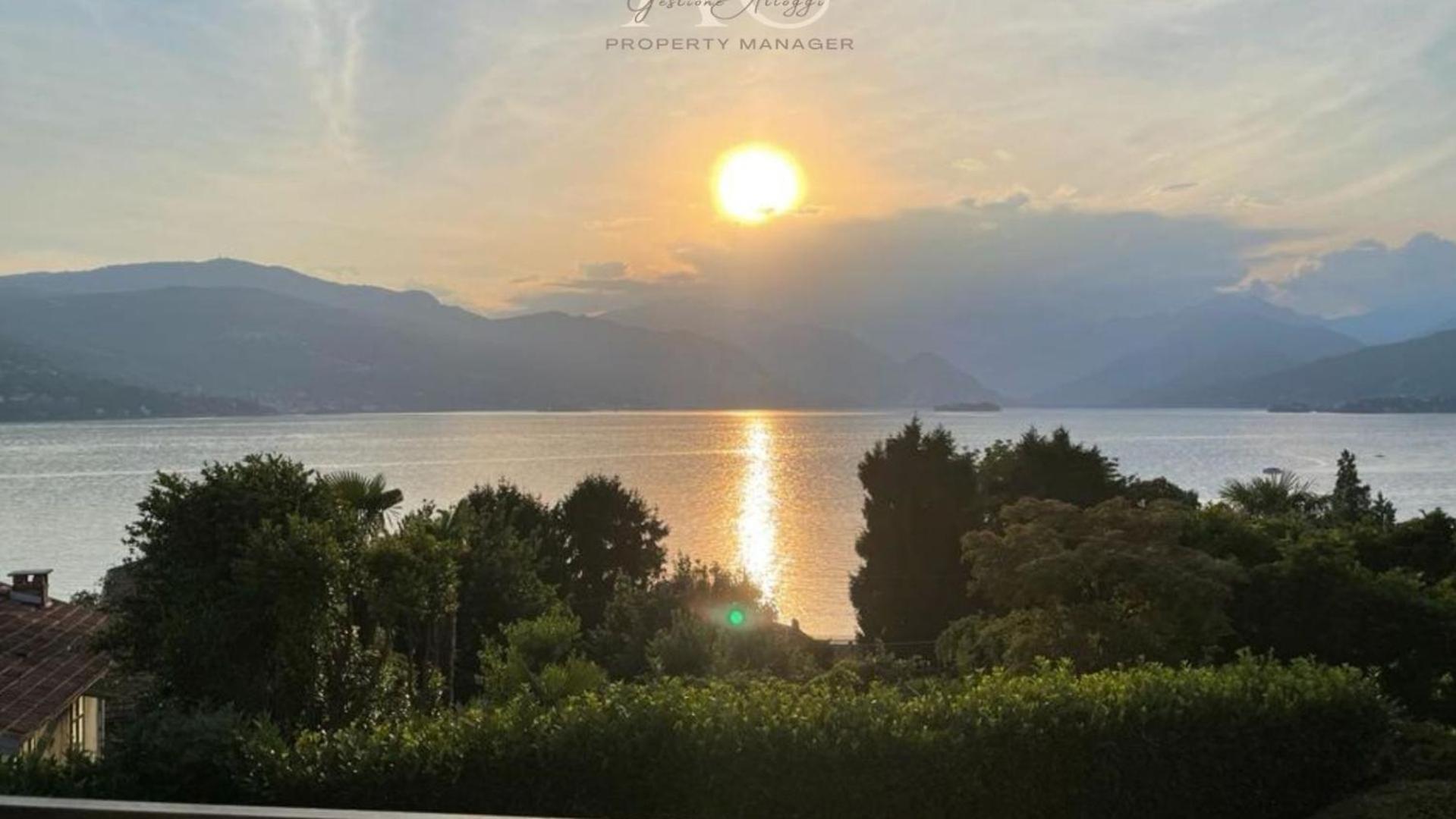 The House On The Lake Reno Di Leggiuno Exterior foto